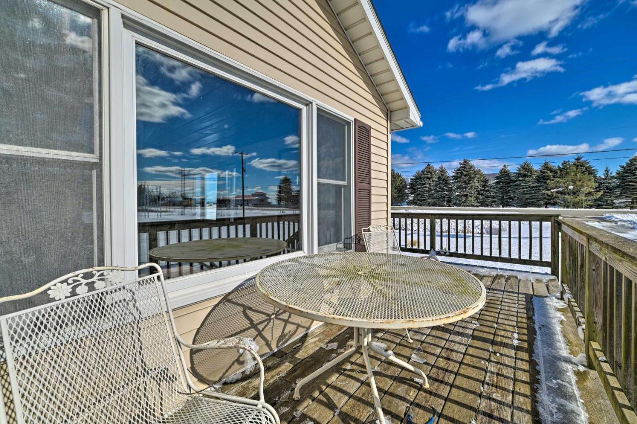 Cozy Tawas City Home With Views Of Lake Huron! Exterior foto